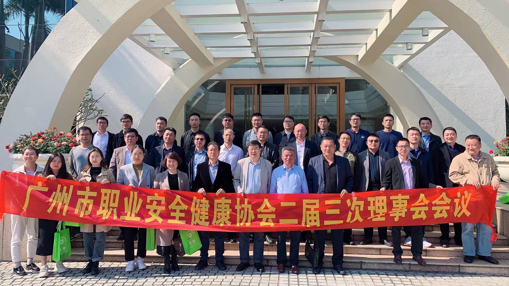图五_眸目压缩.jpg